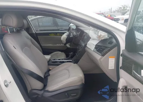 2016 Hyundai Sonata Hybrid Limited z USA, uszkodzony, nr VIN KMHE34L13GA009610